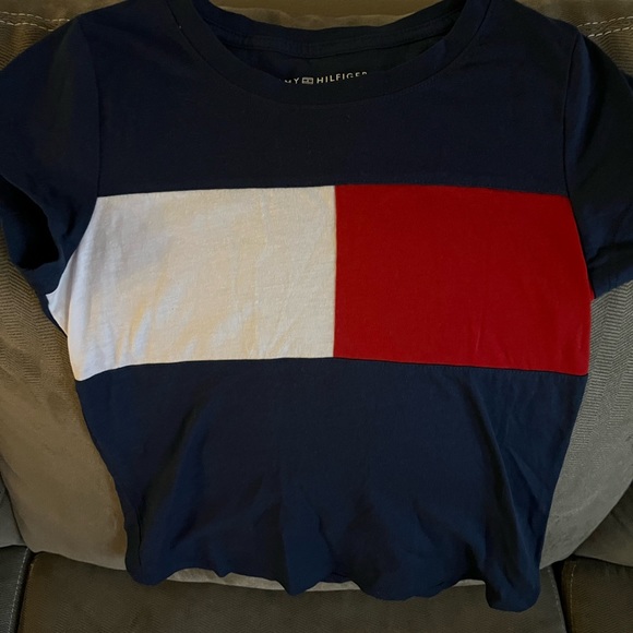 Tommy Hilfiger kids top - Picture 1 of 1